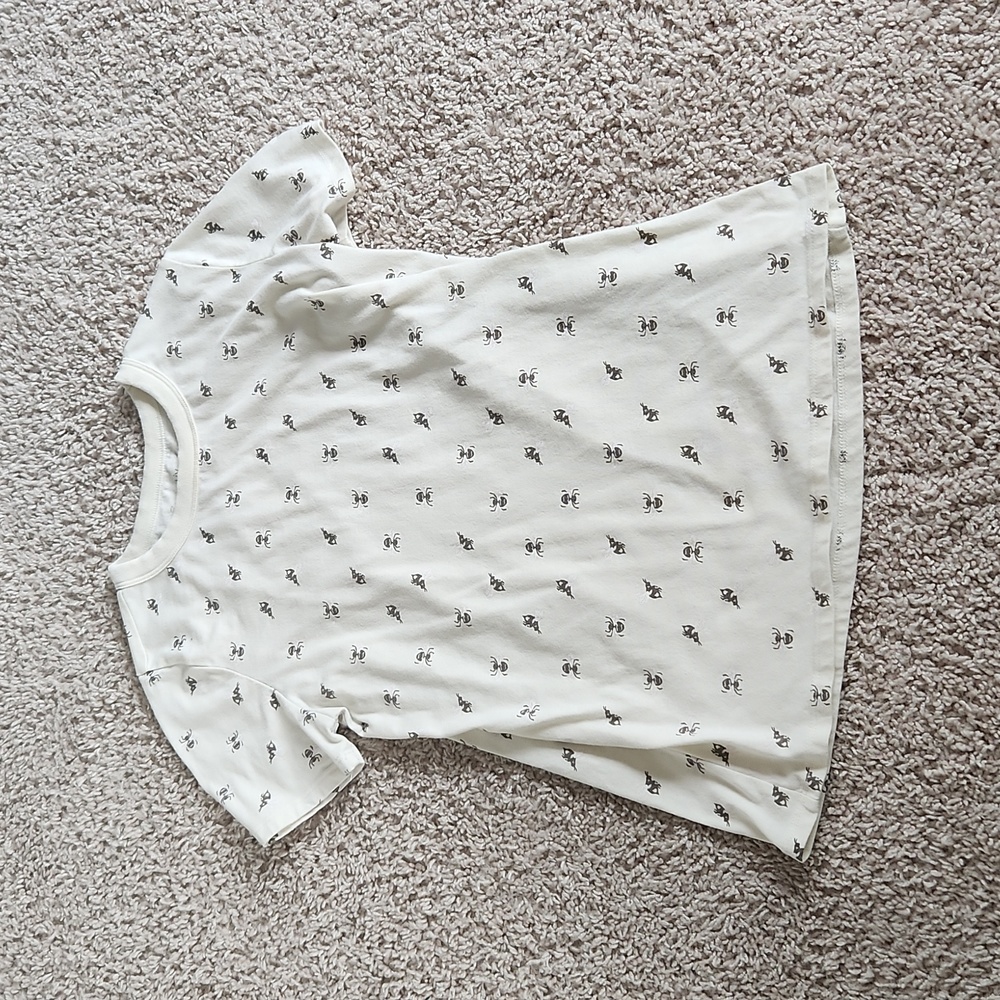 BOGO Zoe + Liv Bumble Bee Tshirt Women's Small Cream Off White